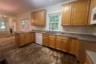 109 Brampton Cir, Clayton, NC 27527 - Photo 11