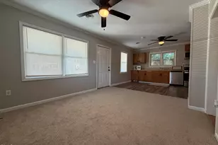 122 S 5th St, Spring Lake, NC 28390 - Photo 5