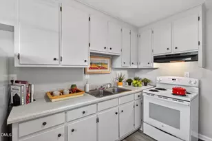 2220 Lincoln St, Durham, NC 27707 - Photo 13