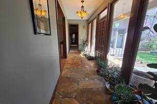 10 Kendall Dr, Chapel Hill, NC 27517 - Photo 5