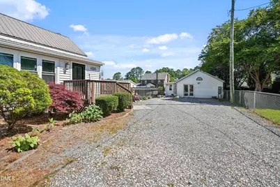 316 W Main Street, Benson, NC 27504 - Photo 31