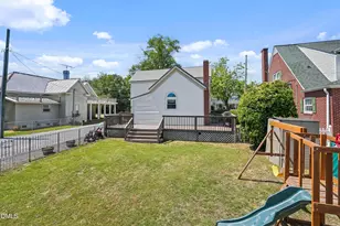 316 W Main St, Benson, NC 27504 - Photo 39
