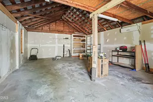 316 W Main St, Benson, NC 27504 - Photo 33