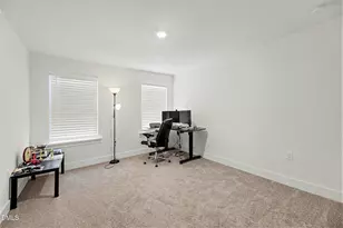 6805 Doddridge Ln, Cary, NC 27519 - Photo 7