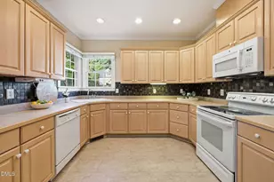 190 Georgetown Woods Dr, Youngsville, NC 27596 - Photo 13