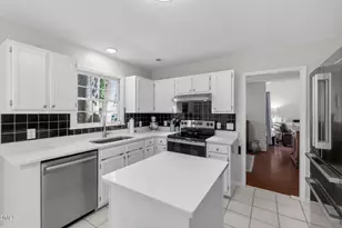 12113 Townmeade Ct, Raleigh, NC 27613 - Photo 17