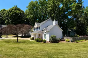 12113 Townmeade Ct, Raleigh, NC 27613 - Photo 3