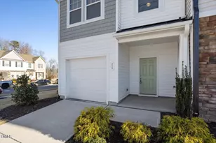11 Wildflower Cir, Clayton, NC 27520 - Photo 5