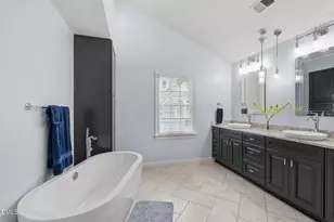 1335 Daventry Ct, Chapel Hill, NC 27517 - Photo 13
