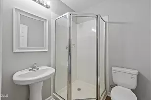 5101 Neuse Commons Ln, Raleigh, NC 27616 - Photo 9