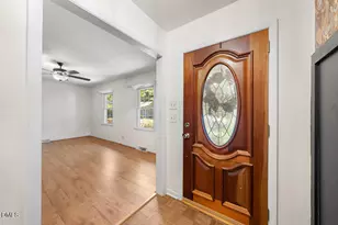 1019 Garden Ct, Burlington, NC 27215 - Photo 3