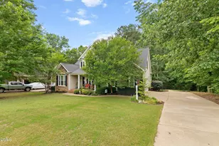 613 Charleston Dr, Clayton, NC 27527 - Photo 3
