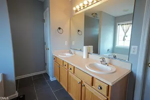 80 Raven Hill Ct, Clayton, NC 27520 - Photo 9