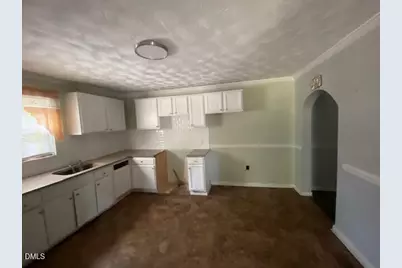 900 Viola Street E, Wilson, NC 27893 - Photo 11