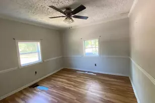 900 Viola St E, Wilson, NC 27893 - Photo 7