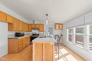 3040 Medlin Rd, Clayton, NC 27527 - Photo 5
