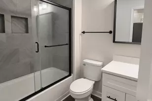 1003 Alma St, Durham, NC 27703 - Photo 5