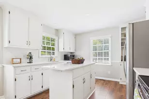 3018 Joshua Dr, Hillsborough, NC 27278 - Photo 11