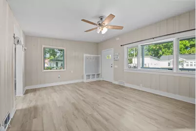 411 S 6th Street, Smithfield, NC 27577 - Photo 7