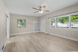 411 S 6th St, Smithfield, NC 27577 - Photo 7