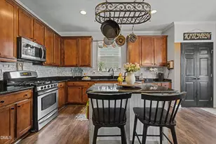 141 Jasper Point Dr, Holly Springs, NC 27540 - Photo 11