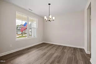 501 Crescent Wood Trl, Zebulon, NC 27597 - Photo 3