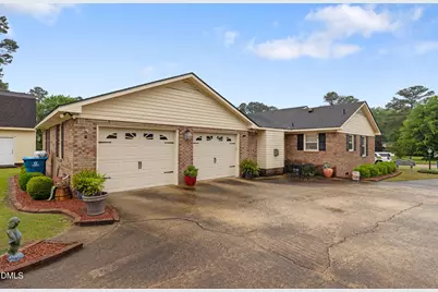 303 Chaucer Court, Dunn, NC 28334 - Photo 5