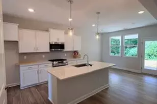 521 Crescent Wood Trl, Zebulon, NC 27597 - Photo 7