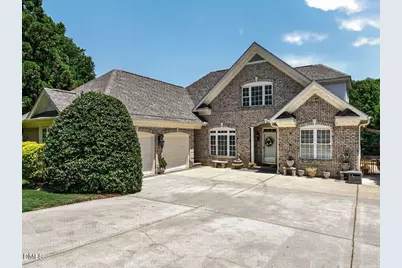 139 Lake Point Drive, Clayton, NC 27527 - Photo 5