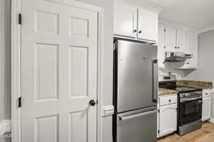 6016 Hampton Ridge Rd, Raleigh, NC 27603 - Photo 9