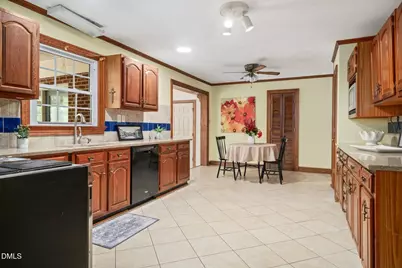 586 Northwoods Country, Tarboro, NC 27886 - Photo 9