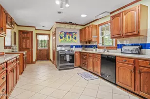 586 Northwoods Country, Tarboro, NC 27886 - Photo 7