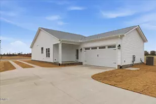 126 Mason St, Princeton, NC 27569 - Photo 1