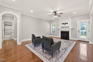 514 S Lincoln St, Benson, NC 27504 - Photo 11