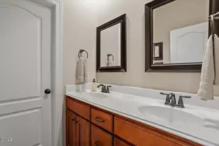 550 Lake Gaston Dr, Fuquay-Varina, NC 27526 - Photo 35