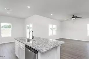 15 Empress St, Broadway, NC 27505 - Photo 5