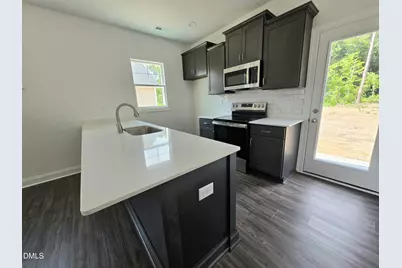 164 Jenkins Street, Dunn, NC 28334 - Photo 5
