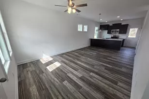 164 Jenkins St, Dunn, NC 28334 - Photo 3