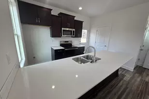 164 Jenkins St, Dunn, NC 28334 - Photo 7
