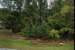 510 Mc Lean St, Fuquay-Varina, NC 27526 - Photo 1