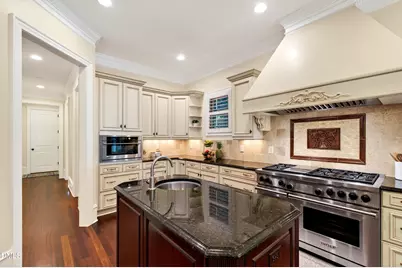 2805 Anderson Drive, Raleigh, NC 27608 - Photo 9