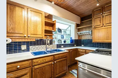2501 Kenmore Drive, Raleigh, NC 27608 - Photo 23