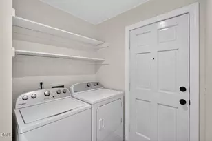 114 Channing Ln, Chapel Hill, NC 27516 - Photo 11