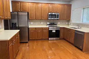 290 Joshua Glen Ln, Cary, NC 27519 - Photo 3