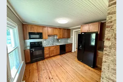 302 Broad Street, Roxboro, NC 27573 - Photo 9