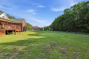 3912 Britt Dawn Ln, Zebulon, NC 27597 - Photo 43