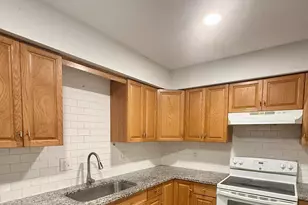 546 Pine Ridge Pl, Raleigh, NC 27609 - Photo 7