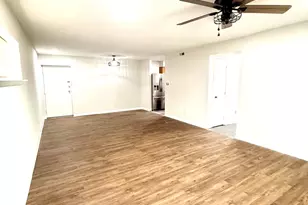 546 Pine Ridge Pl, Raleigh, NC 27609 - Photo 5
