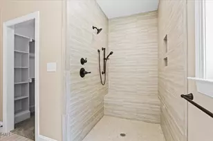 3809 Lightwater Ln, Elm City, NC 27822 - Photo 11