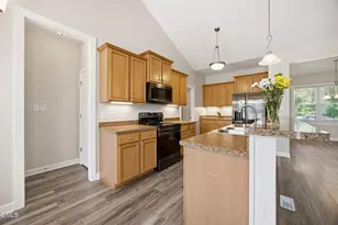 92 poston Ct, Benson, NC 27504 - Photo 9